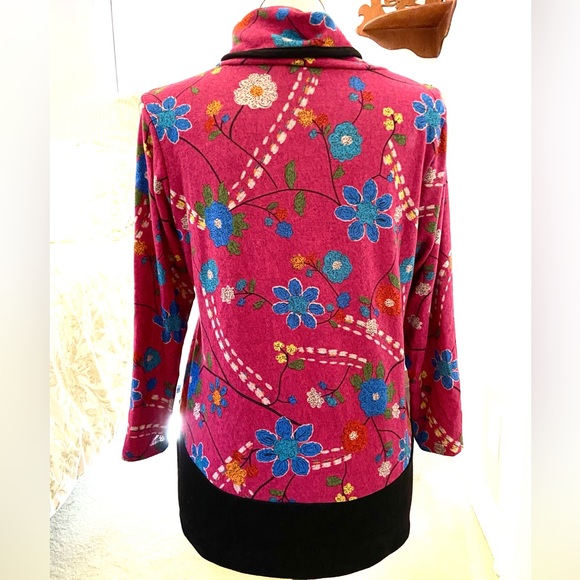 Soft Cozy Sweater, Raspberry Blue Yellow Black, Light Weight Easy Care NWOT L/XL - Picture 2 of 8